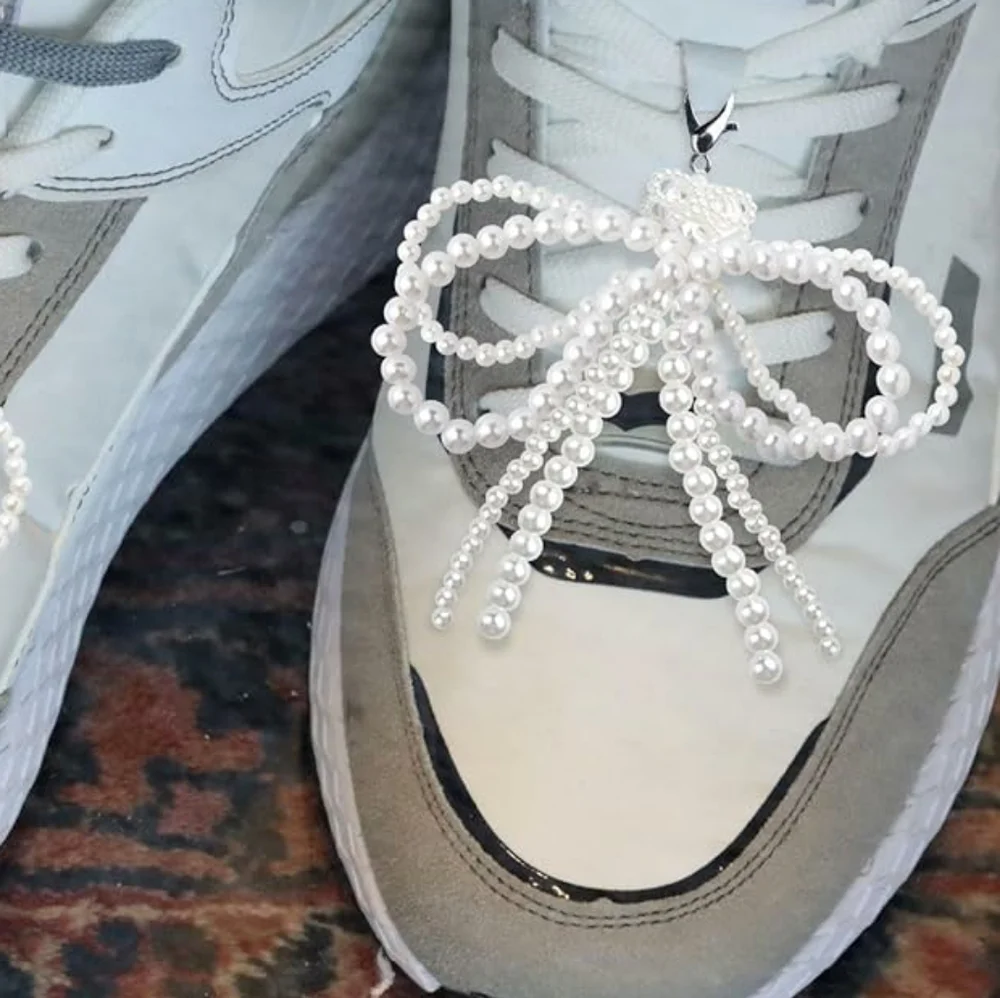 NWOT Pearl Bow CharmS - Picture 3 of 9